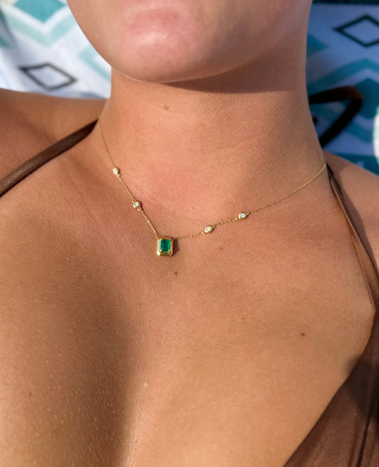 18k Gold Emerald/ Diamond Necklace