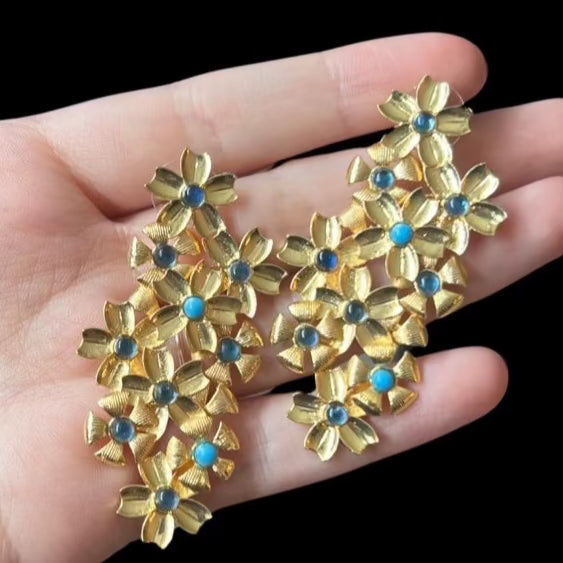 Gold and Turquoise Flowers