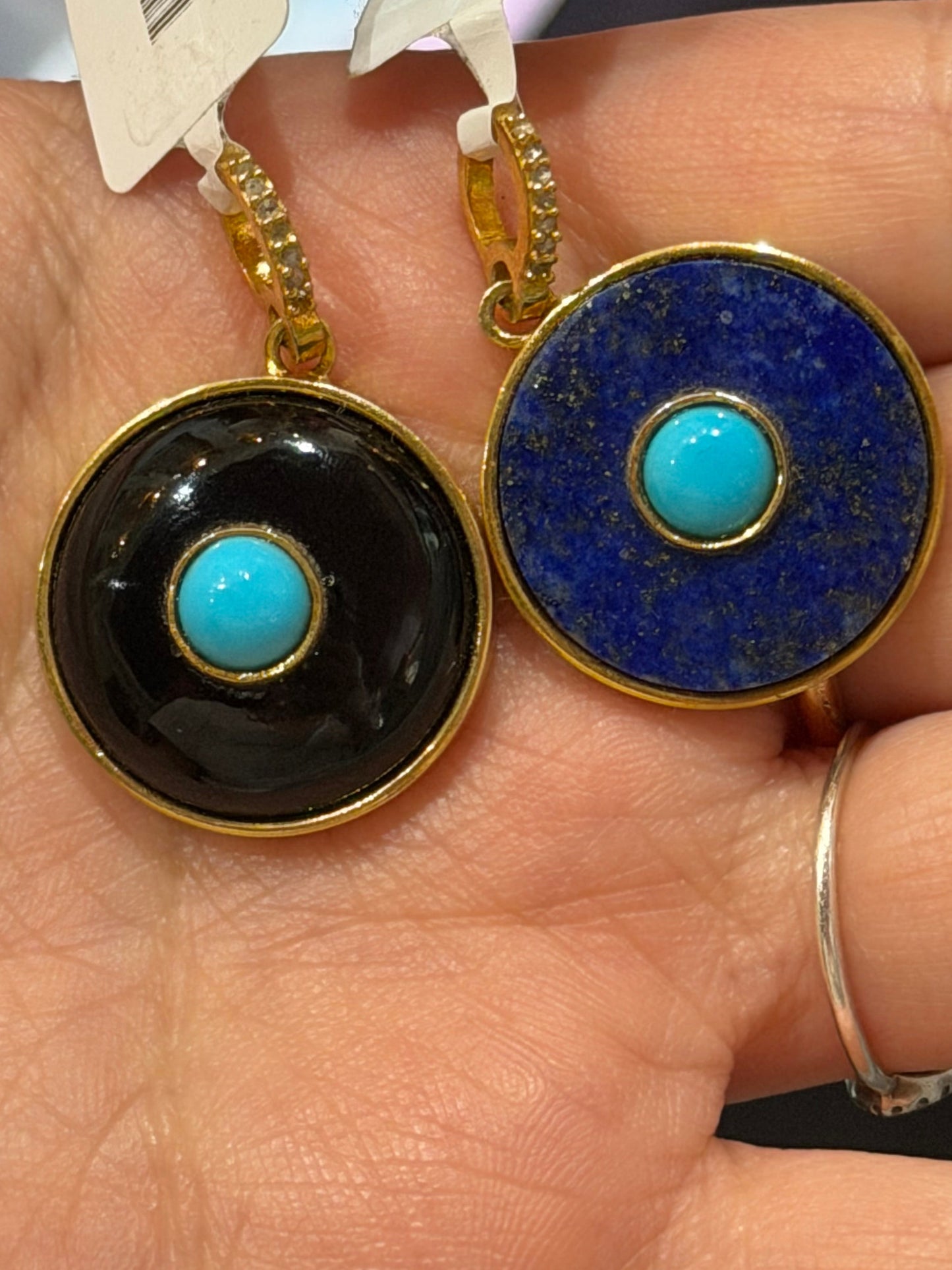 Round Precious Charm